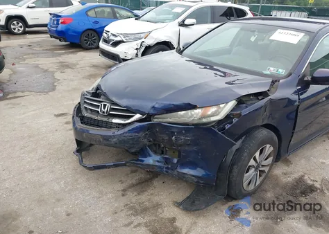 2014 Honda Accord Lx z USA, uszkodzony, nr VIN 1HGCR2F38EA018166